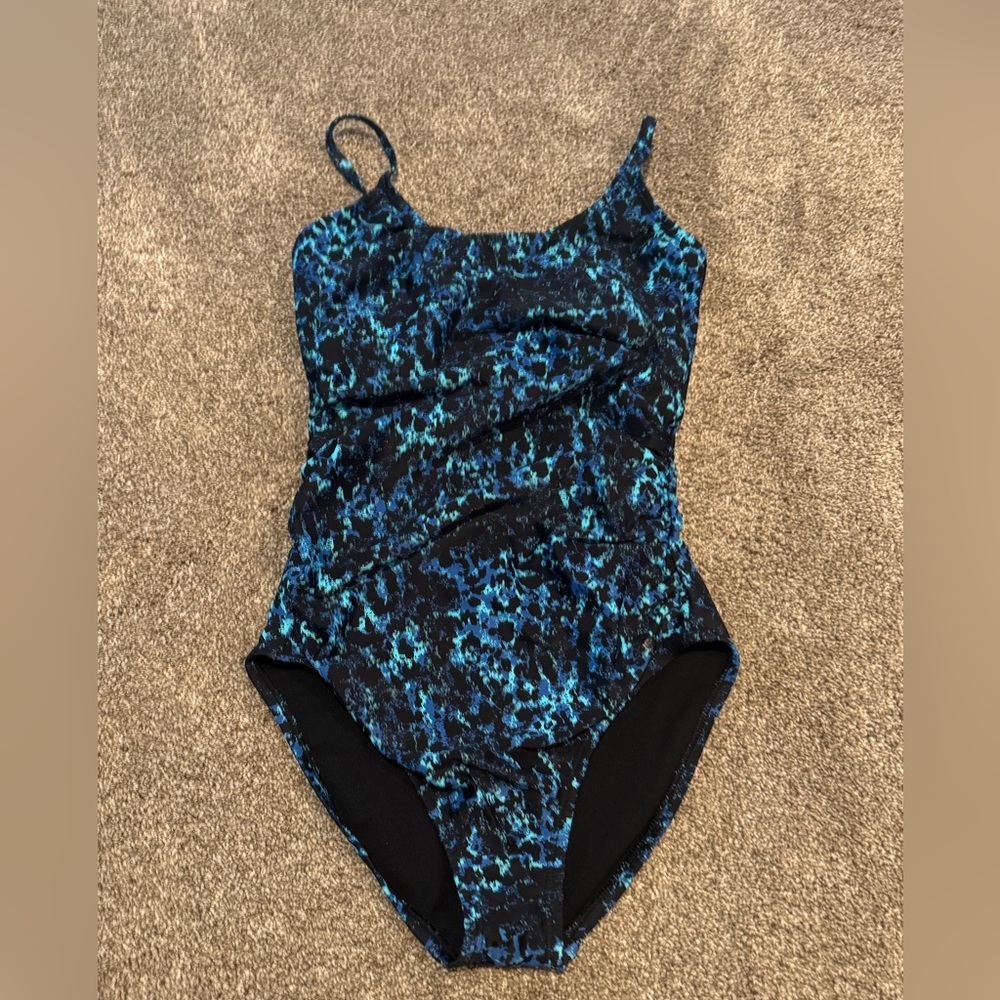 Speedo, Womens size 6- Blue Patterned One Piece Swimsuit